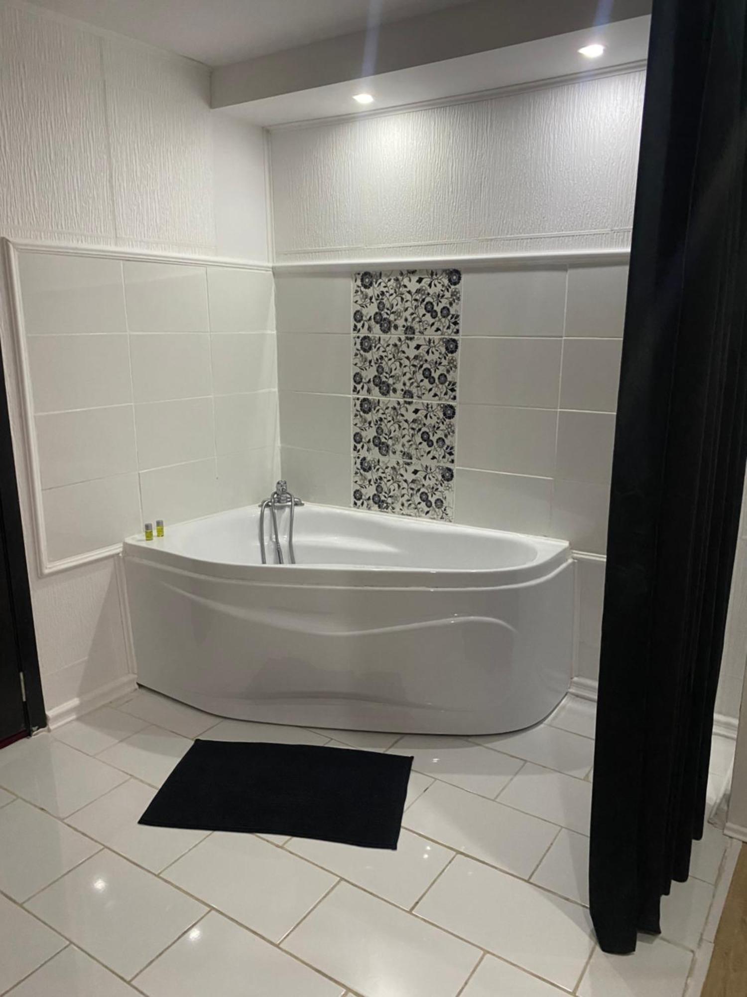 Karra Hotels Voluntari Exteriér fotografie